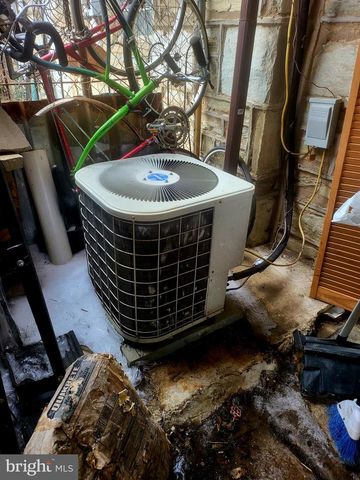 3939 K ST, Philadelphia, PA 19124