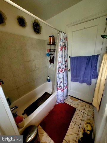 3939 K ST, Philadelphia, PA 19124