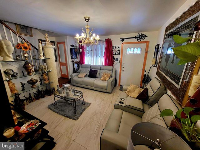 3939 K ST, Philadelphia, PA 19124