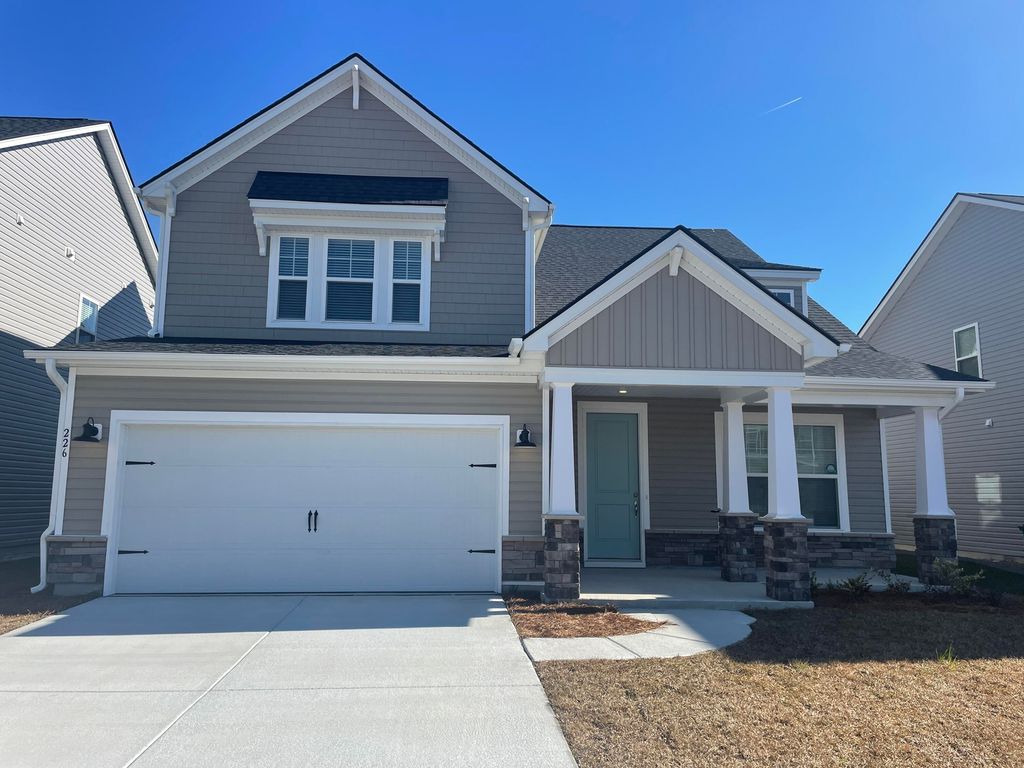 226 Bering Lane, Summerville, SC 29486