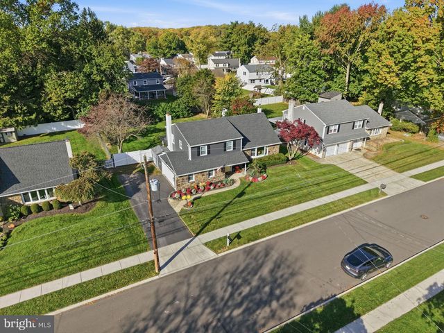 186 FLETCHER DR, Yardley, PA 19067