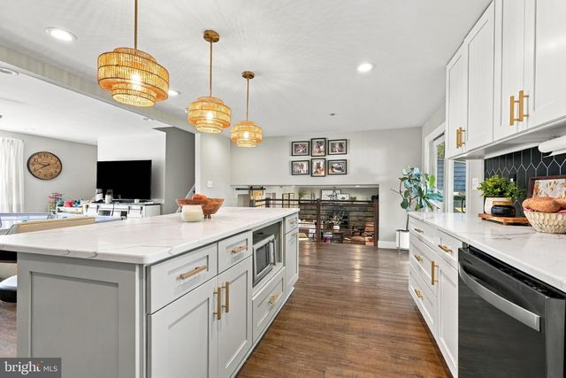 186 FLETCHER DR, Yardley, PA 19067