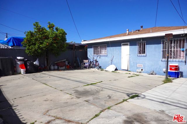 1150 E 80th Street, Los Angeles, CA 90001