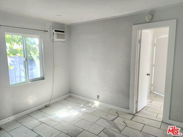 1150 E 80th Street, Los Angeles, CA 90001