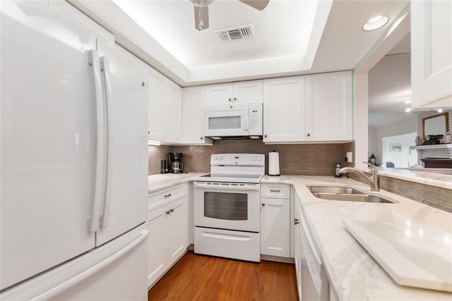 720 SORRENTO INLET, Nokomis, FL 34275