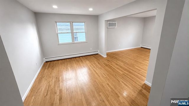 716 Jefferson Avenue Apt 2, Cliffside Park, NJ 07010