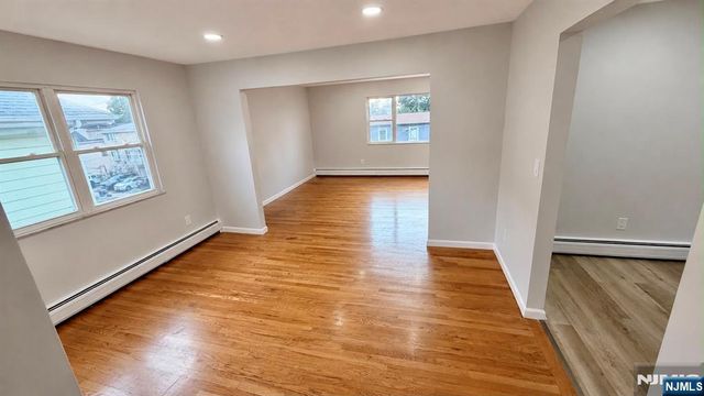 716 Jefferson Avenue Apt 2, Cliffside Park, NJ 07010