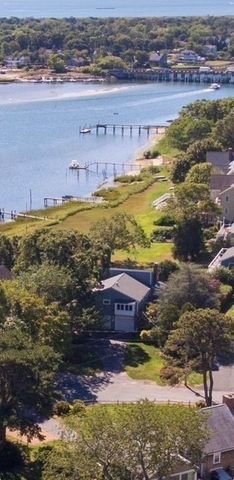 29 Bass River Rd, Yarmouth, MA 02664