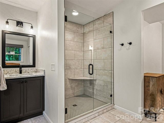 70 Promised Ridge Drive, Hendersonville, NC 28791