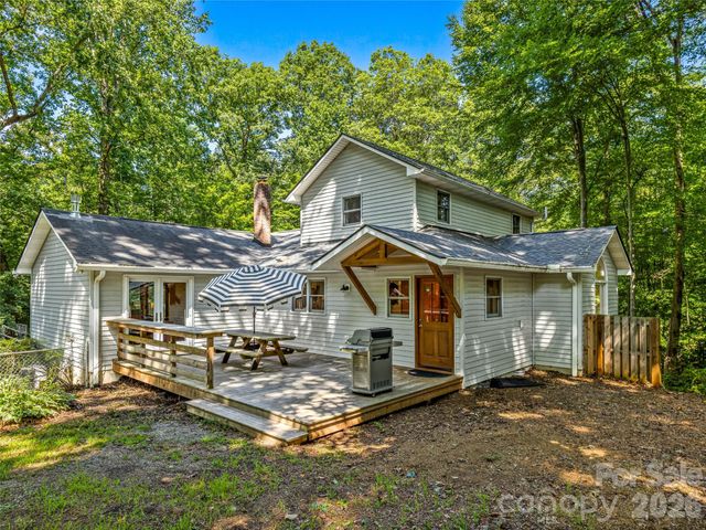 70 Promised Ridge Drive, Hendersonville, NC 28791