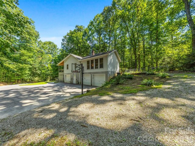 70 Promised Ridge Drive, Hendersonville, NC 28791