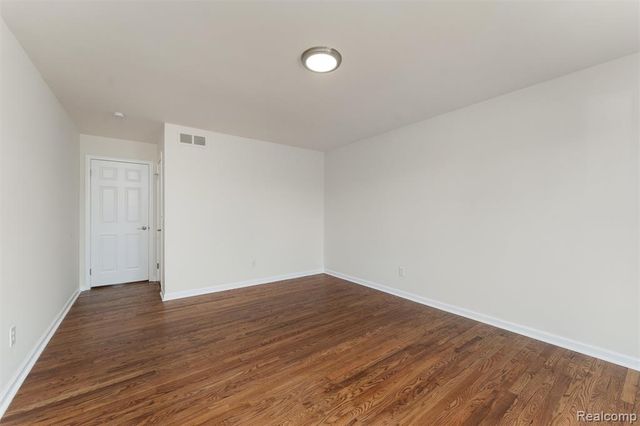 43303 Aspen Drive, Sterling Heights, MI 48313