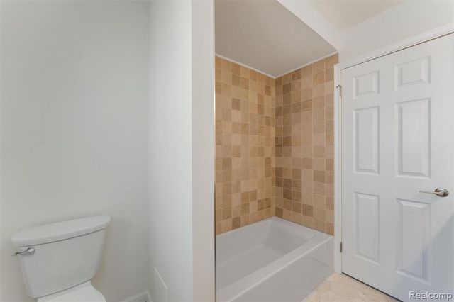 43303 Aspen Drive, Sterling Heights, MI 48313