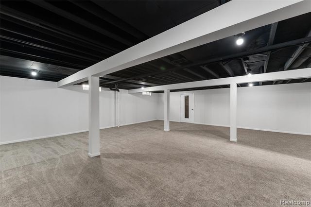 43303 Aspen Drive, Sterling Heights, MI 48313