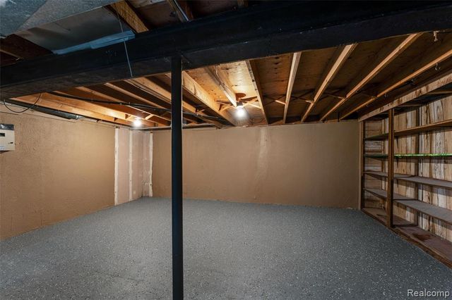 43303 Aspen Drive, Sterling Heights, MI 48313