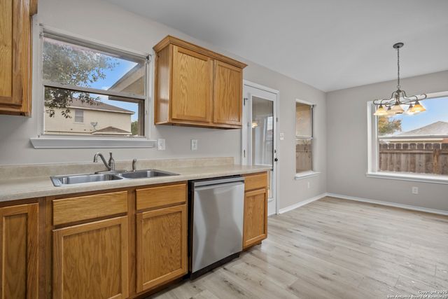 10719 Pony Mesa, San Antonio, TX 78254