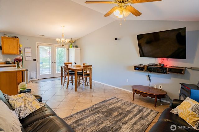 7887 Dahl Road NE, Moses Lake, WA 98837