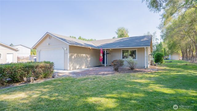 7887 Dahl Road NE, Moses Lake, WA 98837