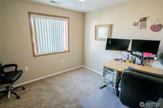 7887 Dahl Road NE, Moses Lake, WA 98837