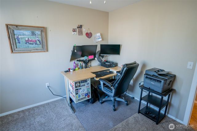7887 Dahl Road NE, Moses Lake, WA 98837