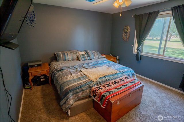 7887 Dahl Road NE, Moses Lake, WA 98837