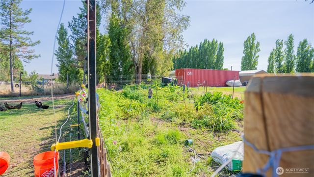 7887 Dahl Road NE, Moses Lake, WA 98837