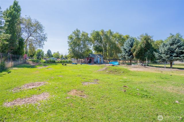 7887 Dahl Road NE, Moses Lake, WA 98837