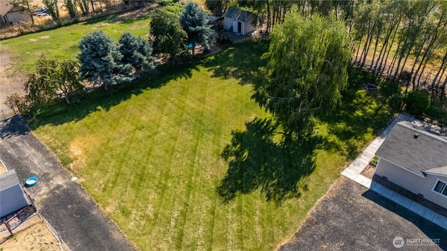7887 Dahl Road NE, Moses Lake, WA 98837