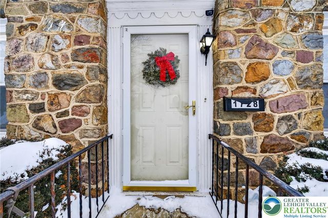 1728 Jefferson Avenue, Bethlehem City, PA 18017