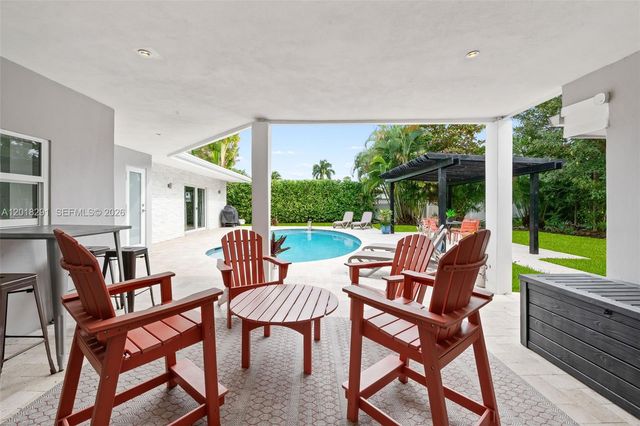 2711 Mayan Dr, Fort Lauderdale, FL 33316