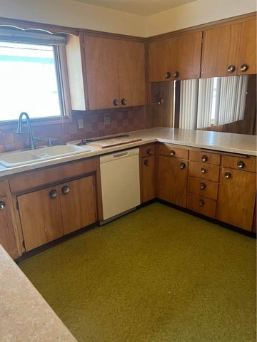 1828 N Dakota St, Spokane, WA 99207