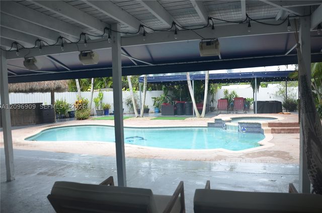12541 SW 95th Ter, Miami, FL 33186