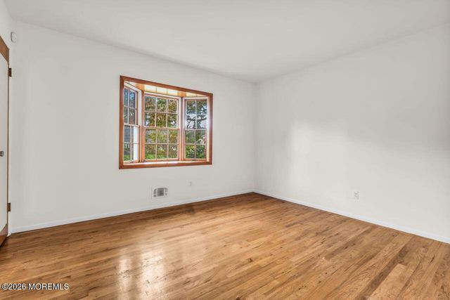 728 Northstream Drive, Toms River, NJ 08753