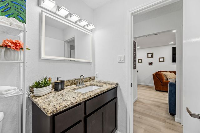210 Slaughter Street, Arlington, TX 76011