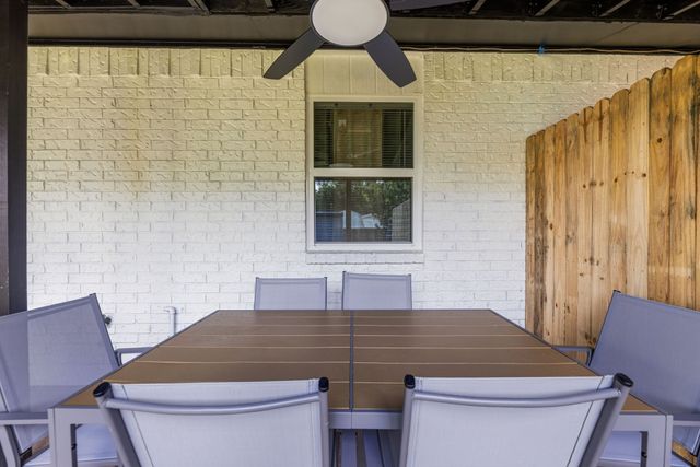 210 Slaughter Street, Arlington, TX 76011
