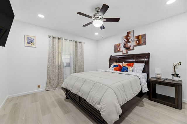 210 Slaughter Street, Arlington, TX 76011