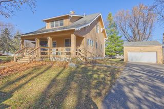110 Fairlawn Avenue E, Winsted, MN 55395