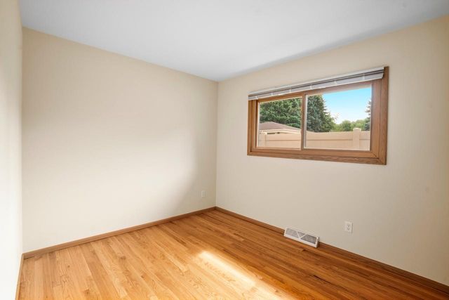 5624 S 24th STREET, Milwaukee, WI 53221