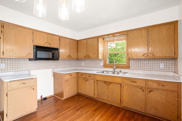 5624 S 24th STREET, Milwaukee, WI 53221