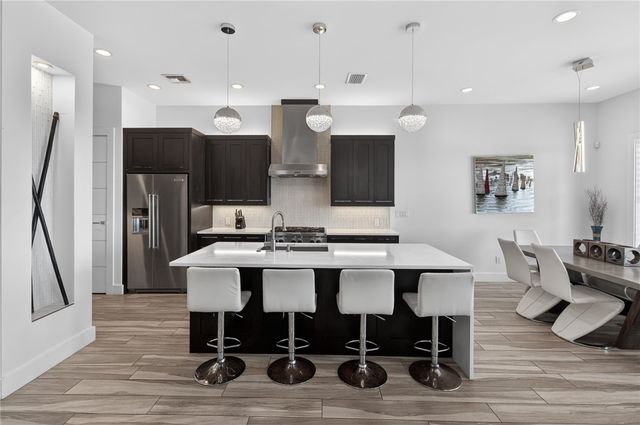 14836 GRANADA Dr 104, Corpus Christi, TX 78418
