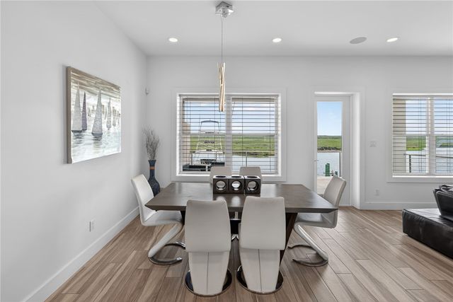 14836 GRANADA Dr 104, Corpus Christi, TX 78418