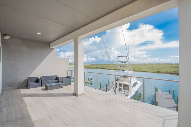 14836 GRANADA Dr 104, Corpus Christi, TX 78418