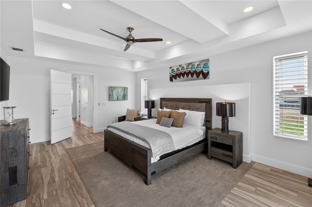 14836 GRANADA Dr 104, Corpus Christi, TX 78418