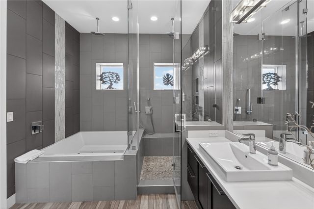 14836 GRANADA Dr 104, Corpus Christi, TX 78418