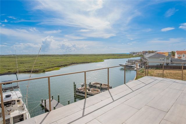 14836 GRANADA Dr 104, Corpus Christi, TX 78418