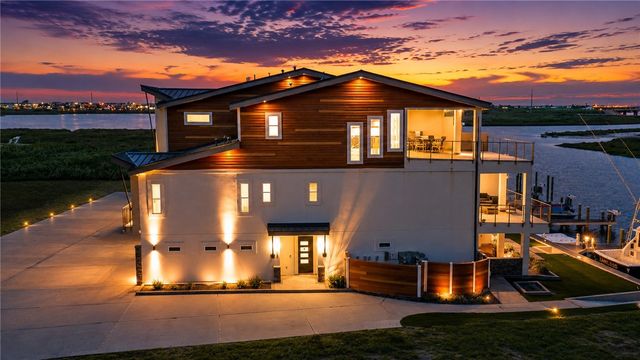 14836 GRANADA Dr 104, Corpus Christi, TX 78418