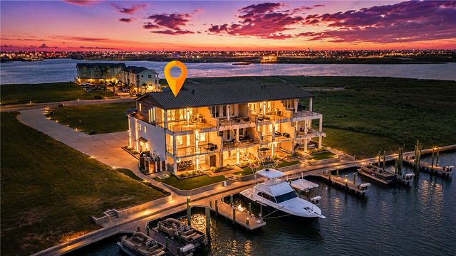 14836 GRANADA Dr 104, Corpus Christi, TX 78418
