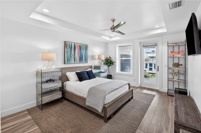 14836 GRANADA Dr 104, Corpus Christi, TX 78418