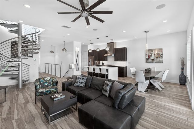 14836 GRANADA Dr 104, Corpus Christi, TX 78418