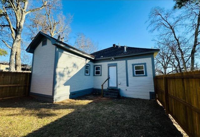 1408 E Houston Street, Tyler, TX 75702